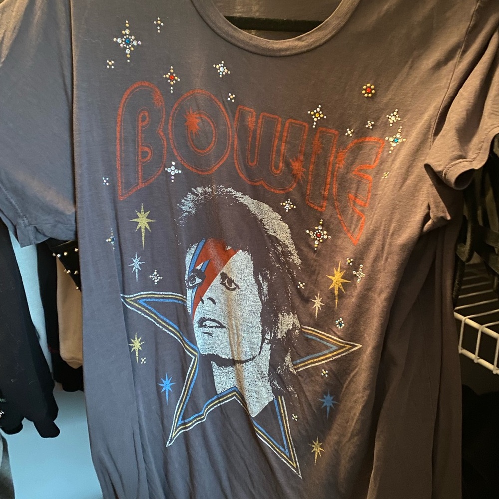 Gray Graphic Tee with Bowie Design
